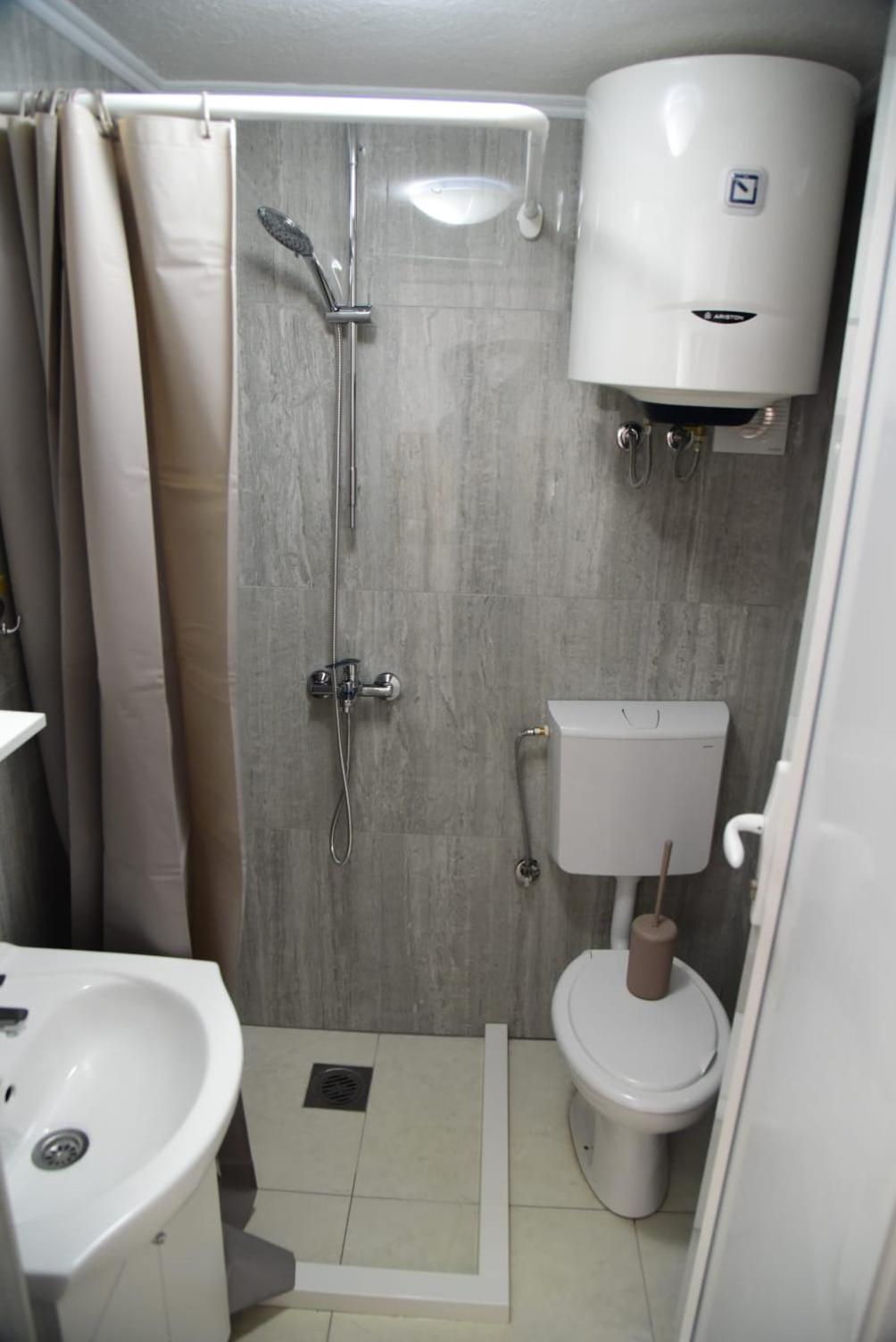 Lmm Apartmani Plav Luaran gambar